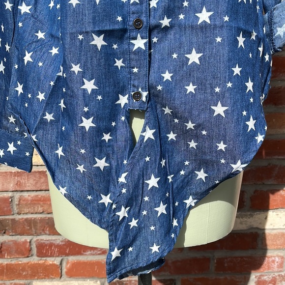 Kut from the Kloth Denim Star Tie up button-down Medium - Picture 5 of 7